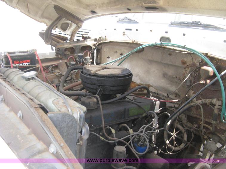 image for item E3499 1973 Ford F600 fuel tanker truck