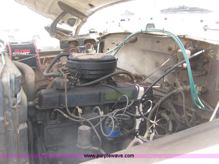 image for item E3499 1973 Ford F600 fuel tanker truck