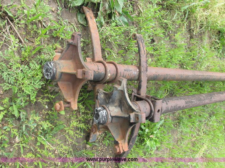 image for item E7221 Mobile home axles with springs