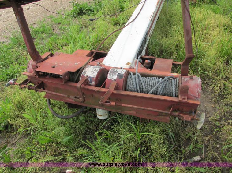 Century Hydraulic 501/502 wrecker boom in Wright City, MO Item E7222