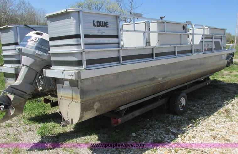 image for item E7224 1987 Lowe Classic pontoon boat