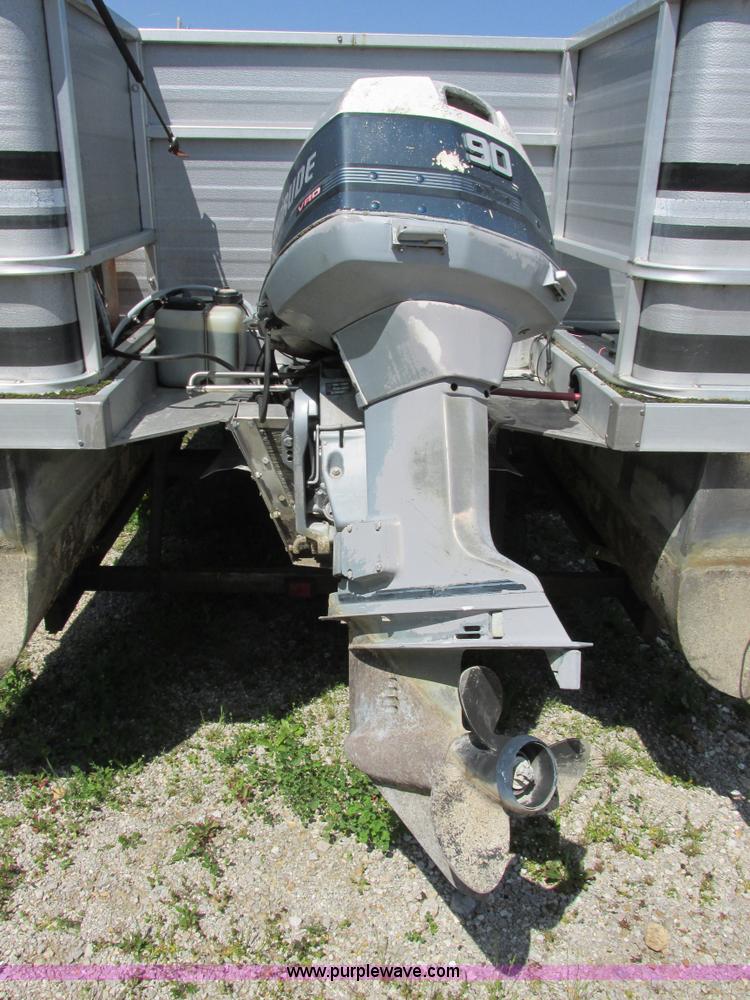 image for item E7224 1987 Lowe Classic pontoon boat