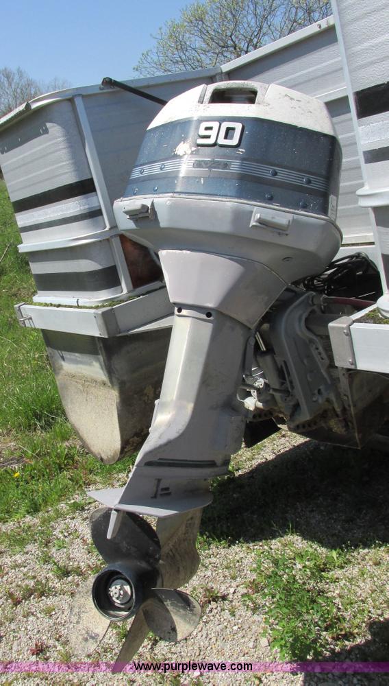 image for item E7224 1987 Lowe Classic pontoon boat