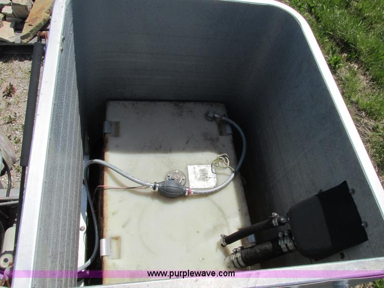 image for item E7224 1987 Lowe Classic pontoon boat