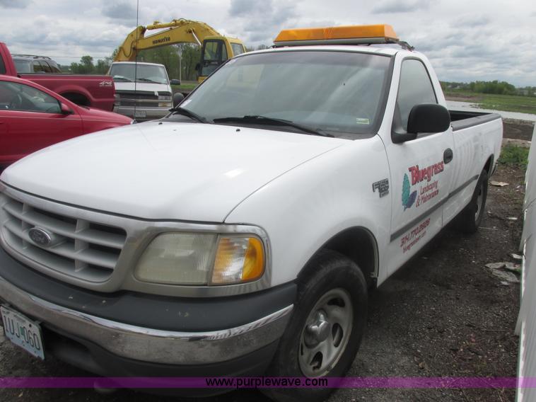 image for item E7234 1999 Ford F150 XL pickup truck
