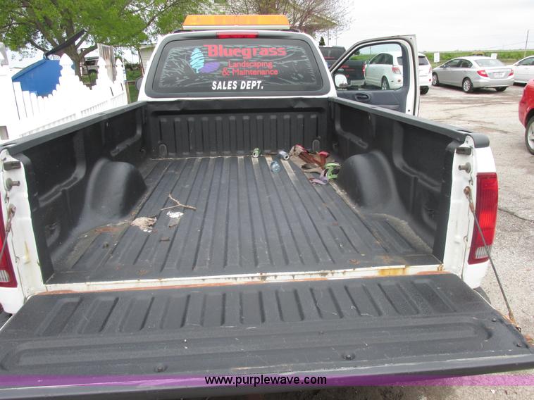 image for item E7234 1999 Ford F150 XL pickup truck
