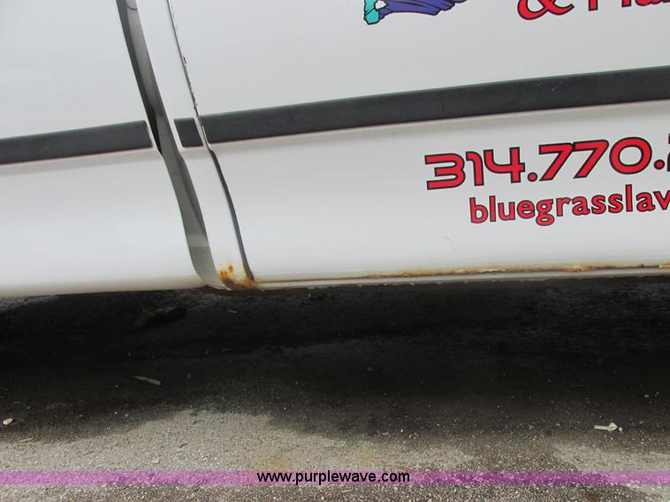 image for item E7234 1999 Ford F150 XL pickup truck