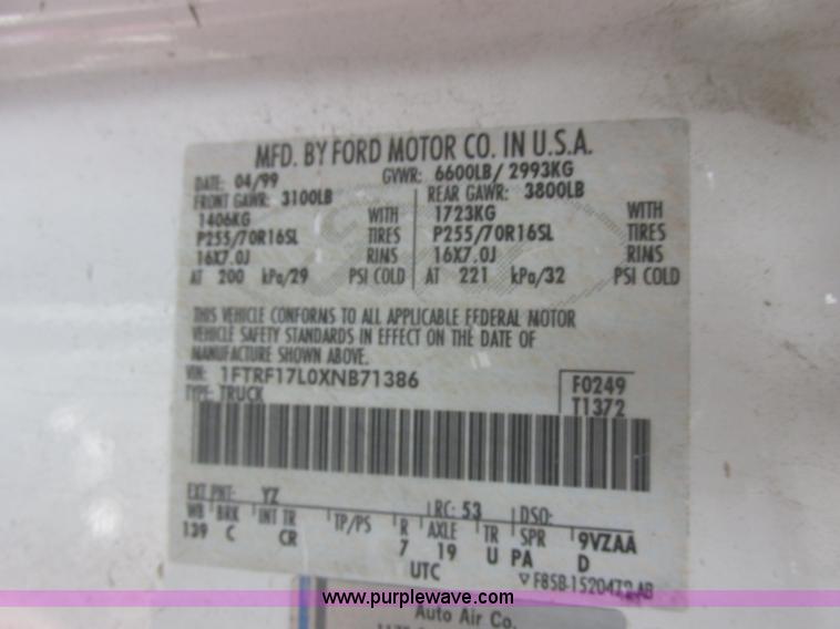 image for item E7234 1999 Ford F150 XL pickup truck