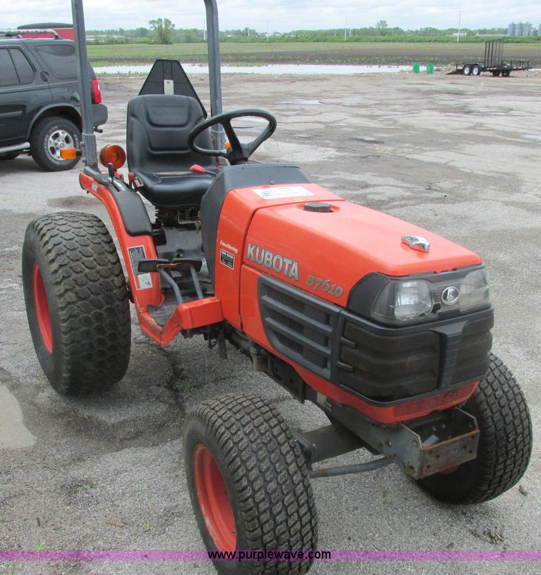 image for item E7237 Kubota B7610 MFWD tractor
