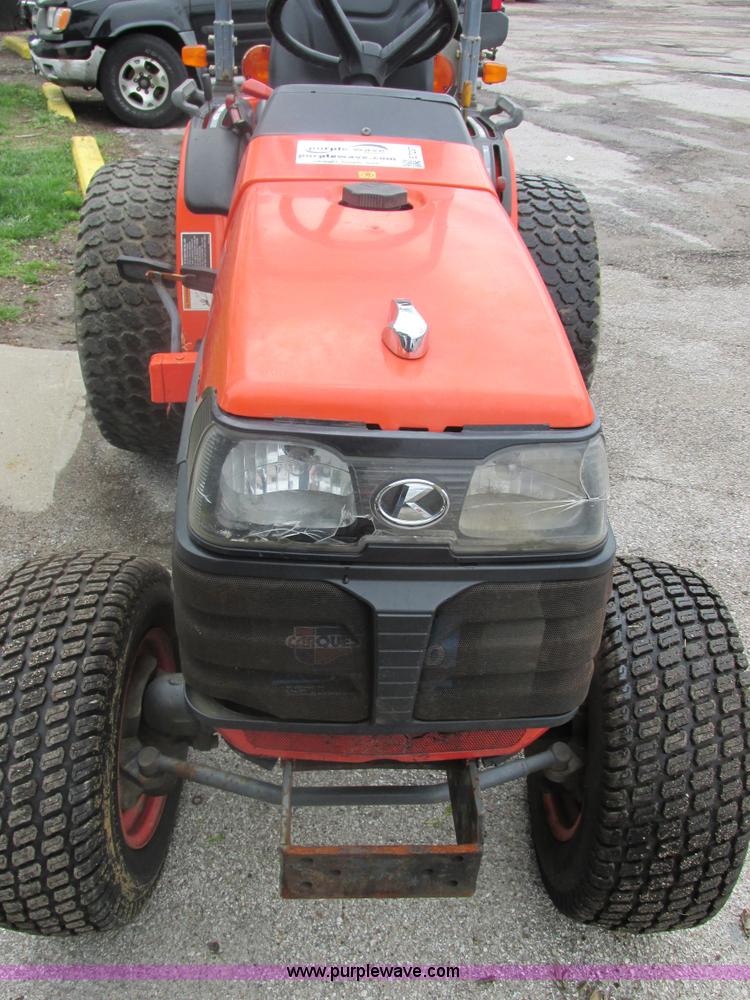 image for item E7237 Kubota B7610 MFWD tractor