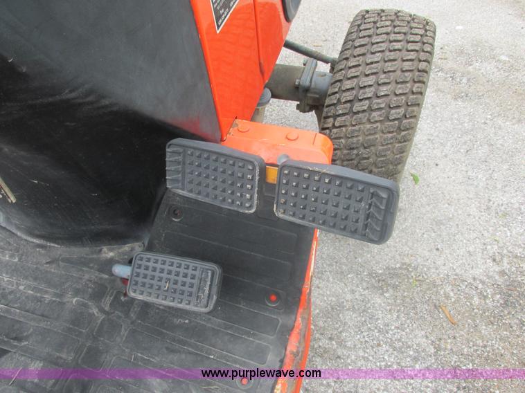 image for item E7237 Kubota B7610 MFWD tractor