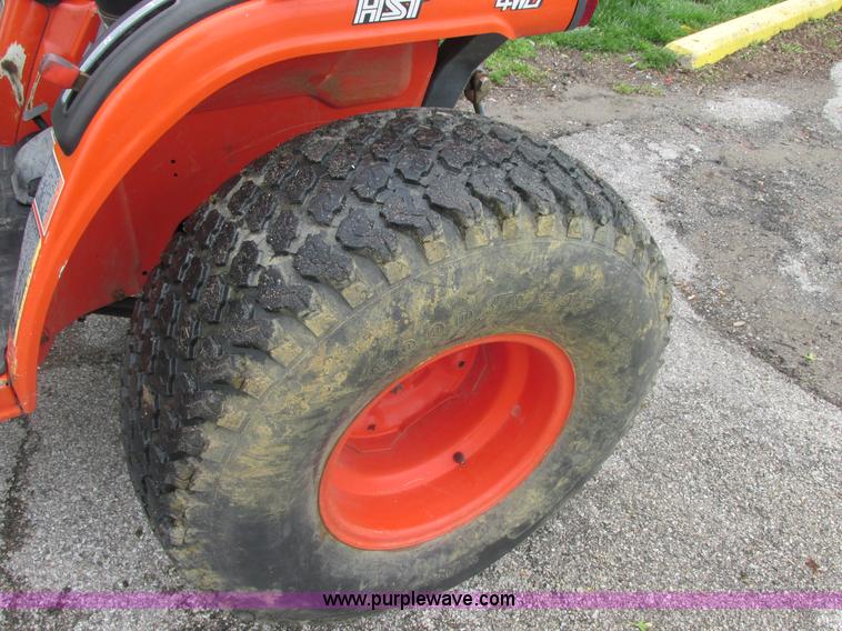 image for item E7237 Kubota B7610 MFWD tractor