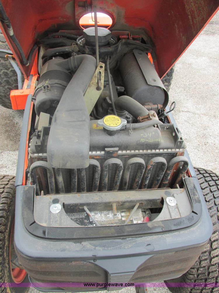 image for item E7237 Kubota B7610 MFWD tractor