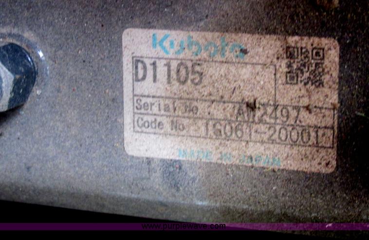 image for item E7237 Kubota B7610 MFWD tractor