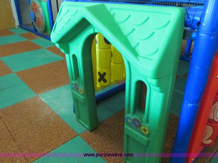 image for item E7240 Indoor playground equipment