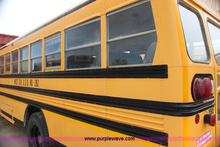 image for item E8489 1996 International 3800 Blue Bird school bus