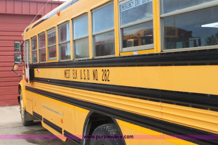 image for item E8489 1996 International 3800 Blue Bird school bus