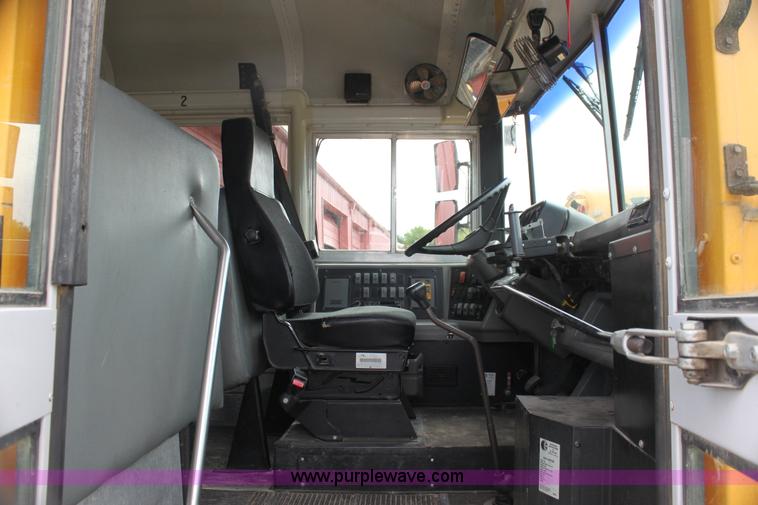 image for item E8490 2001 Freightliner FS65 Thomas Built school bus