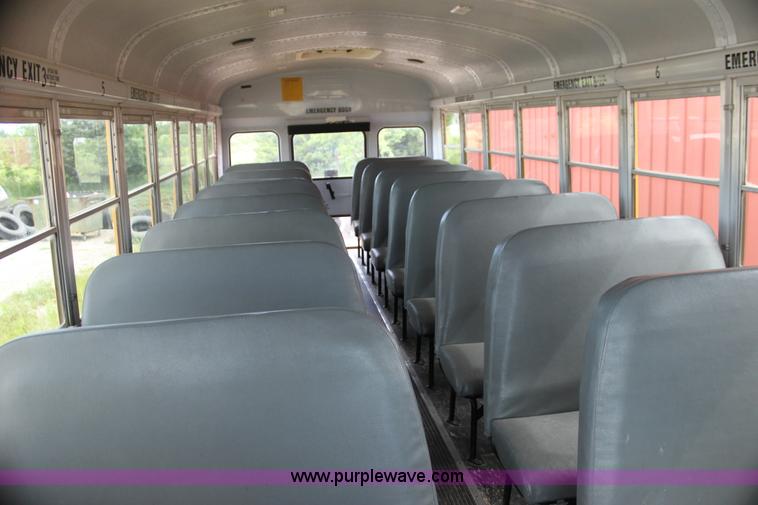 image for item E8490 2001 Freightliner FS65 Thomas Built school bus