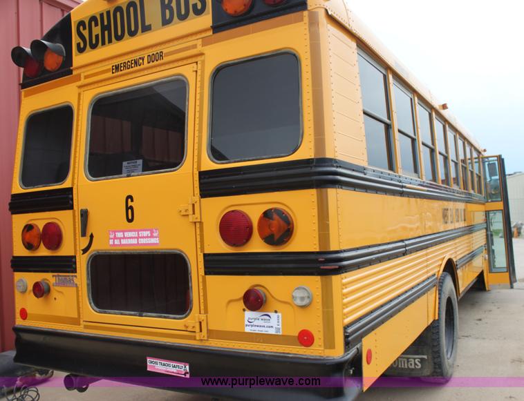 image for item E8490 2001 Freightliner FS65 Thomas Built school bus