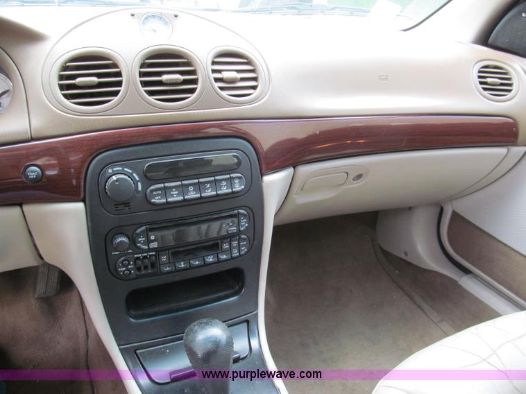 image for item F5066 1999 Chrysler 300M