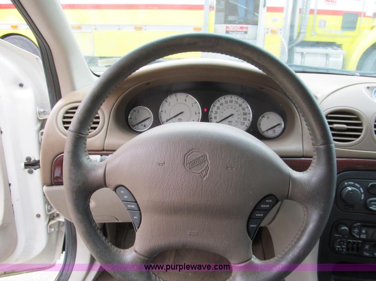 image for item F5066 1999 Chrysler 300M