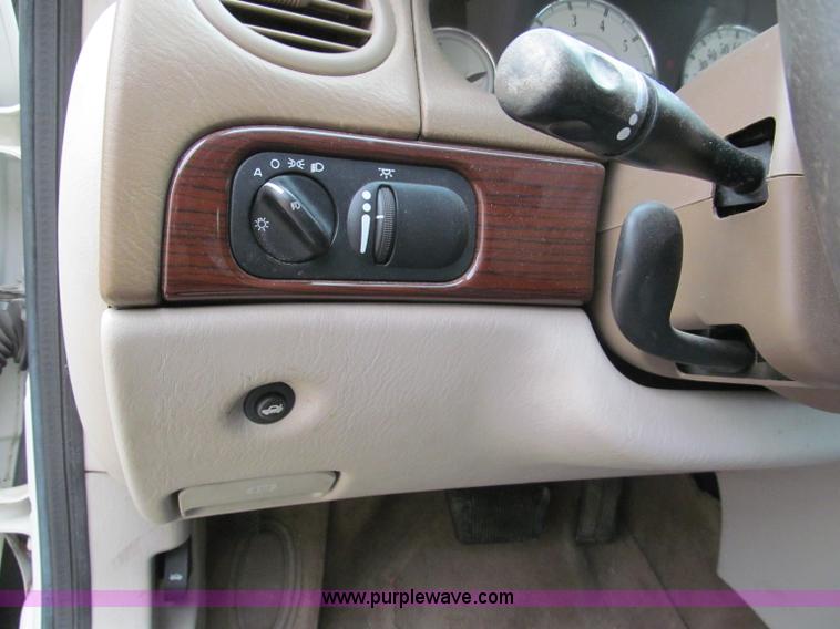 image for item F5066 1999 Chrysler 300M