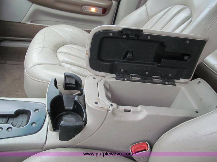 image for item F5066 1999 Chrysler 300M