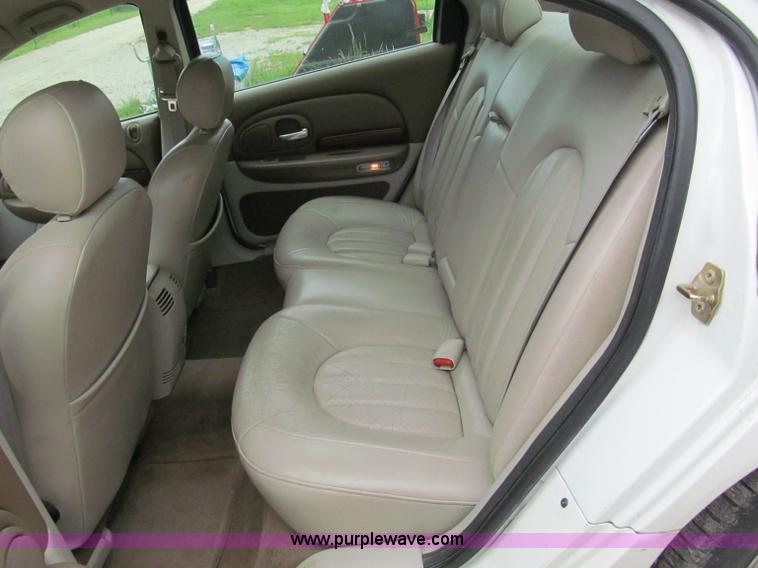 image for item F5066 1999 Chrysler 300M