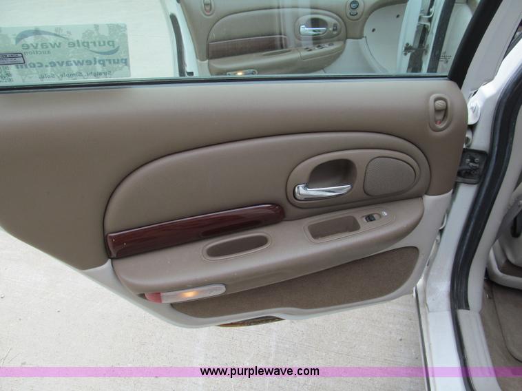 image for item F5066 1999 Chrysler 300M