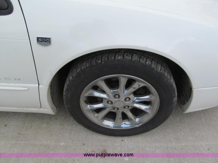 image for item F5066 1999 Chrysler 300M