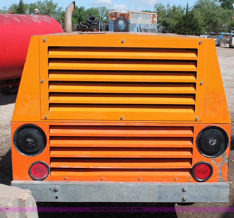 image for item F9128 2007 Sullivan-palatek D210 air compressor