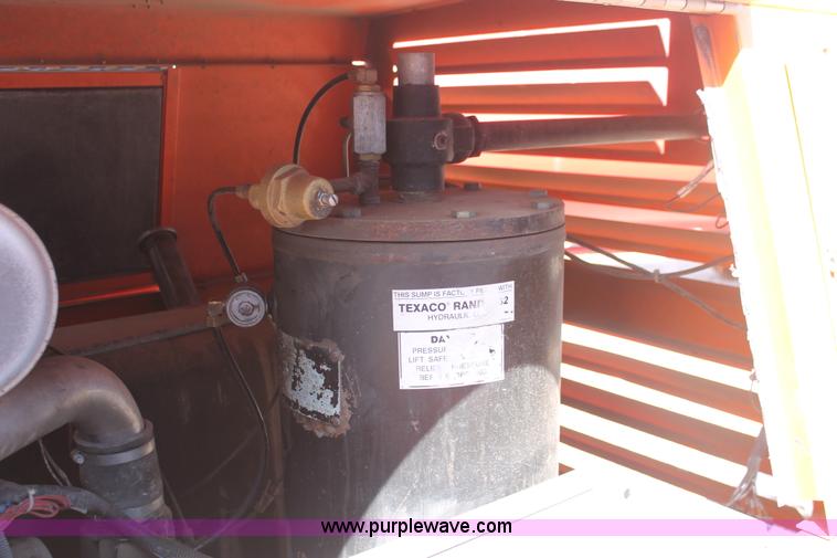 image for item F9128 2007 Sullivan-palatek D210 air compressor