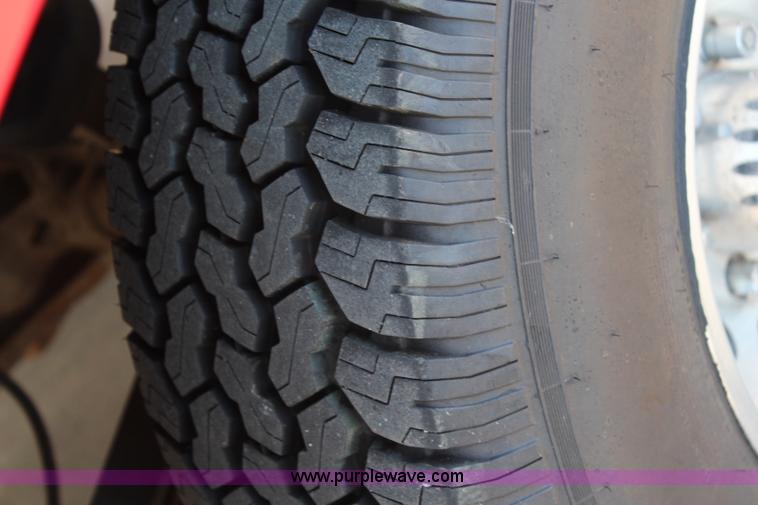 image for item G5240 1990 Chevrolet Suburban V1500 SUV