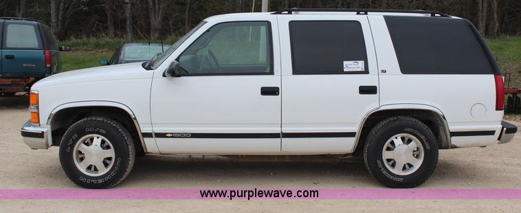 image for item G5347 1996 Chevrolet Tahoe SUV