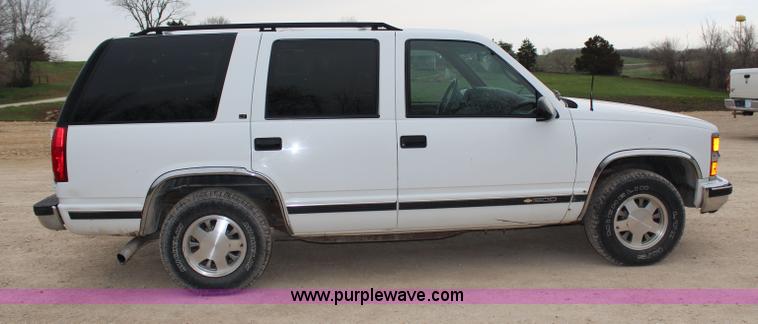 image for item G5347 1996 Chevrolet Tahoe SUV