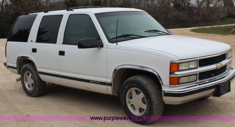 image for item G5347 1996 Chevrolet Tahoe SUV
