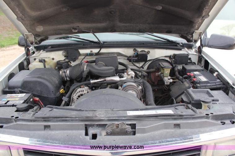 image for item G5347 1996 Chevrolet Tahoe SUV