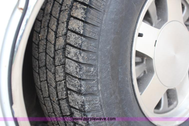 image for item G5347 1996 Chevrolet Tahoe SUV