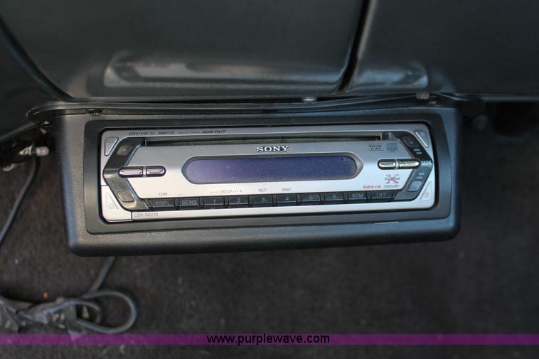 image for item H3504 1986 GMC Sierra Classic 1500 pickup truck