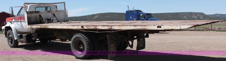 image for item H3574 1981 Chevrolet Kodiak D6500 rollback truck