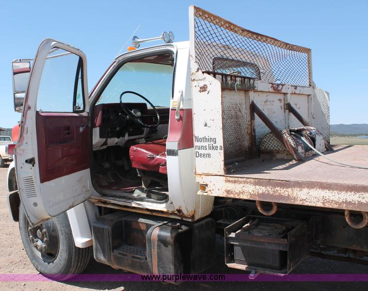 image for item H3574 1981 Chevrolet Kodiak D6500 rollback truck