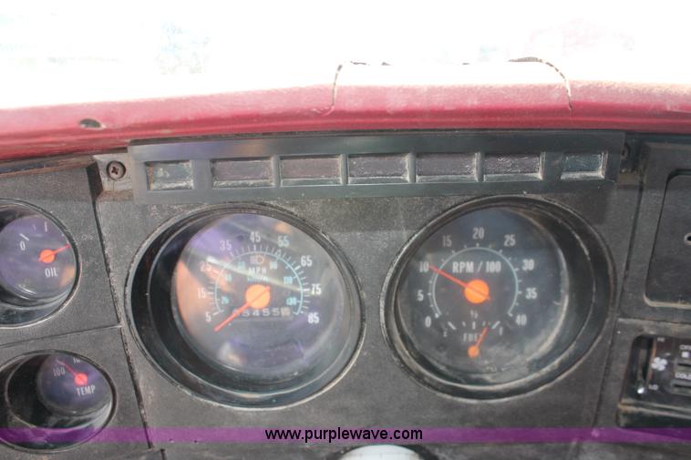 image for item H3574 1981 Chevrolet Kodiak D6500 rollback truck