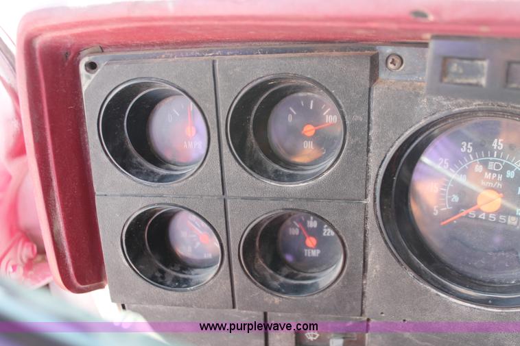 image for item H3574 1981 Chevrolet Kodiak D6500 rollback truck