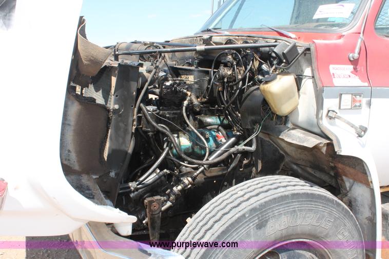 image for item H3574 1981 Chevrolet Kodiak D6500 rollback truck