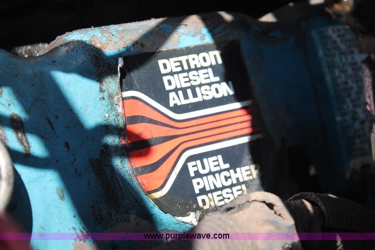 image for item H3574 1981 Chevrolet Kodiak D6500 rollback truck