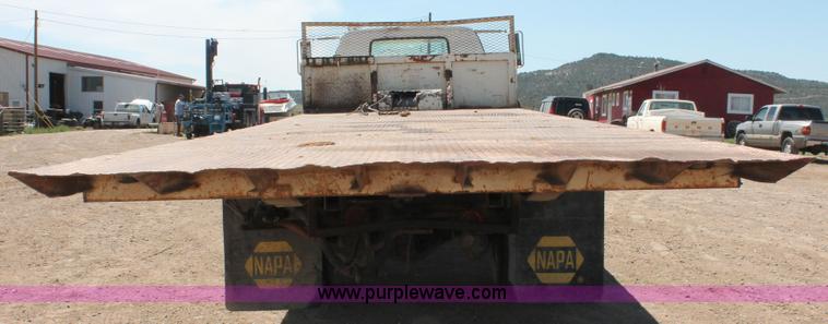 image for item H3574 1981 Chevrolet Kodiak D6500 rollback truck