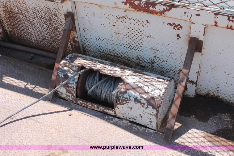 image for item H3574 1981 Chevrolet Kodiak D6500 rollback truck