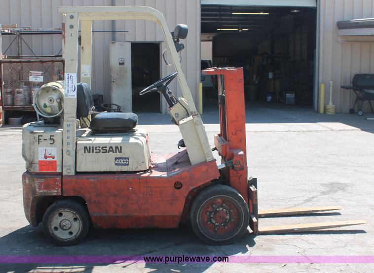 image for item H3595 Nissan 4000 forklift