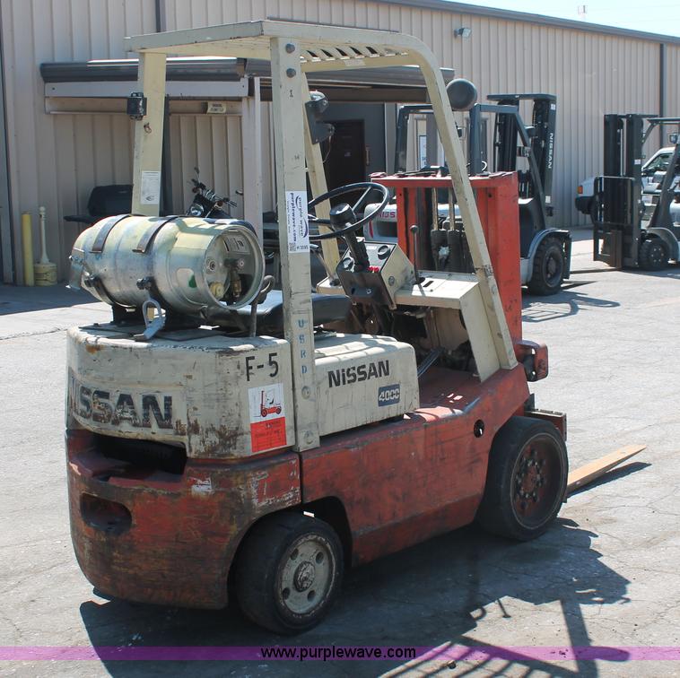 image for item H3595 Nissan 4000 forklift